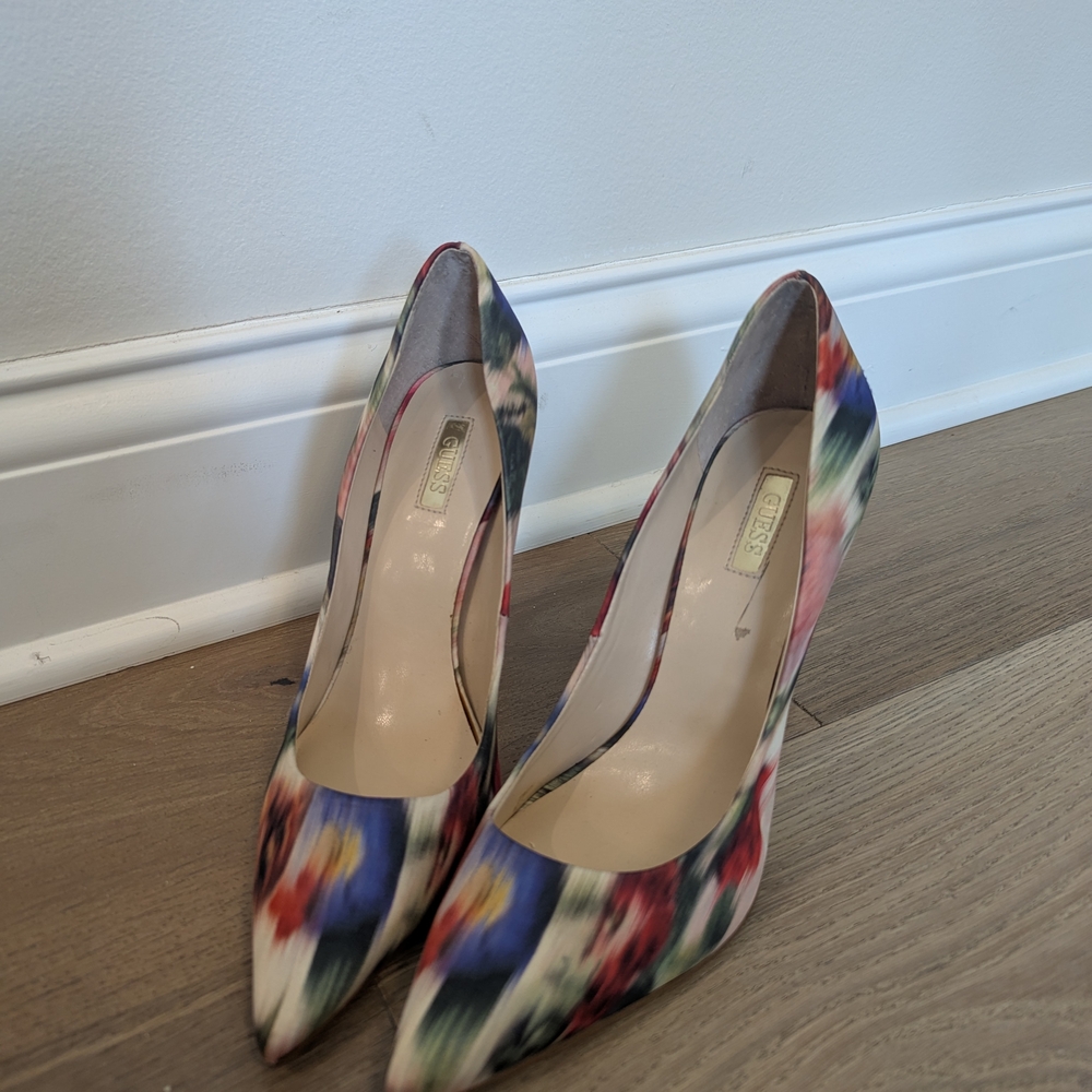 Guess Floral Women's Sz 10 Heels